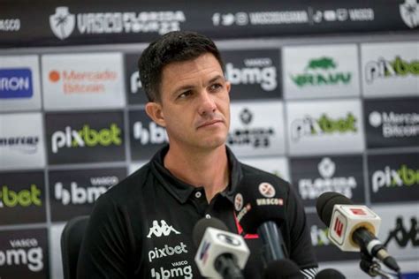 A Gazeta Vasco Anuncia A Saída De Maurício Barbieri Do Comando Técnico