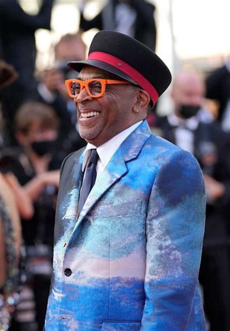 Cannes 2021 Spike Lee Opts For A Trippy Suit As The Festival Draws To