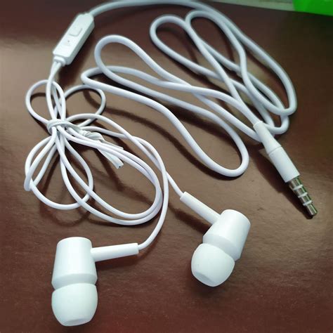 Проводные наушники вкладыши с микрофоном Denmen DR02 - MiNUTA