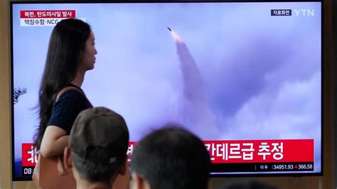 North Korea Fires 2 Missiles Into Sea As Us Submarine Arrives In South