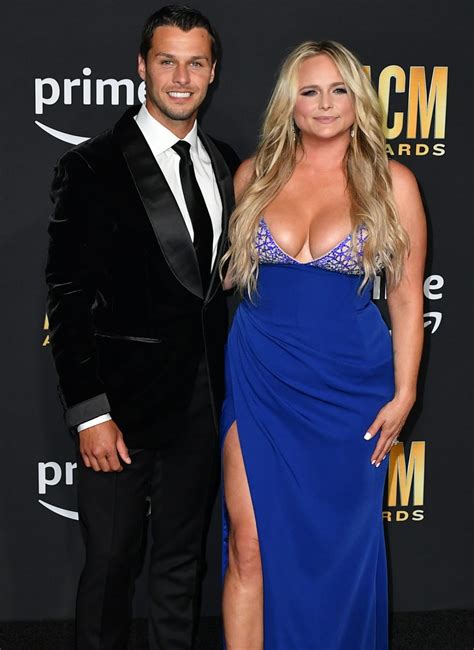 Miranda Lambert Flaunts Boobs in Bustier Blue Dress With Husband ...