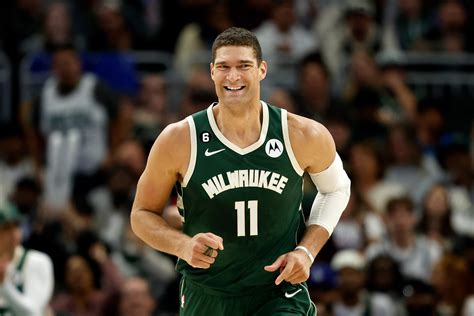 Brook Lopez Height