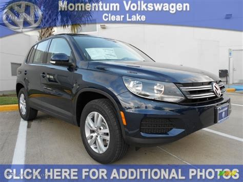 Night Blue Metallic Volkswagen Tiguan S Photo