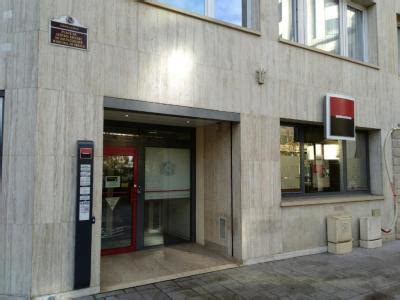 trouver une banque ouverte  levallois perret