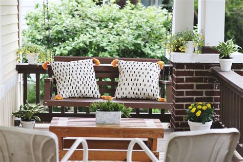 33+ Amazing Small Front Porch Design Ideas in 2025 | Houszed
