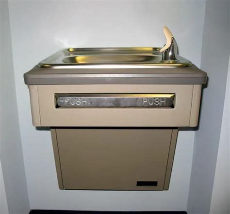 80s90s School Water Fountain Water Fountain Old Commercials Fountain