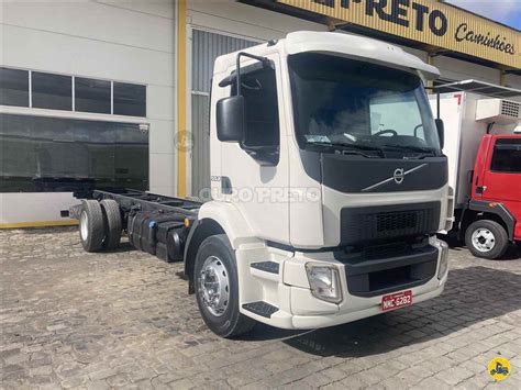 Caminhao Volvo Vm 220 Chassis Usado à Venda