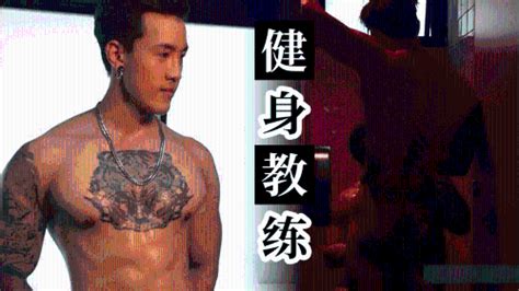 健身教练在健身房和学院干炮 Asian Gay Porn