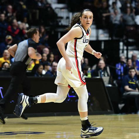 Inside Nika M Hls Decision To Leave Uconn Womens Basketball Team