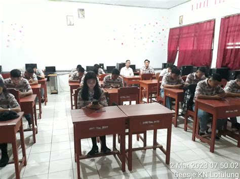 Antusias Ribuan Siswa Smkn 2 Manado Ikut Ujian Semester Berbasis