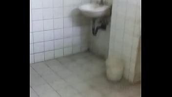 Jerkand Cum On University Restroom Xvideos