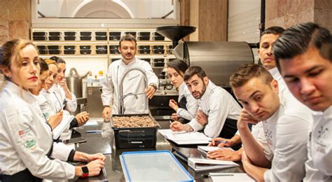 EPGB Escola De Pastisseria Del Gremi De Barcelona L Escola