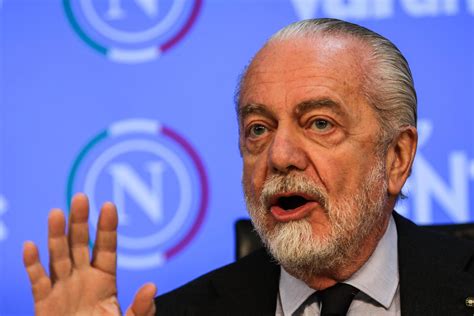 Napoli I Primi 20 Anni Di De Laurentiis Trionfi Cadute E Rinascite