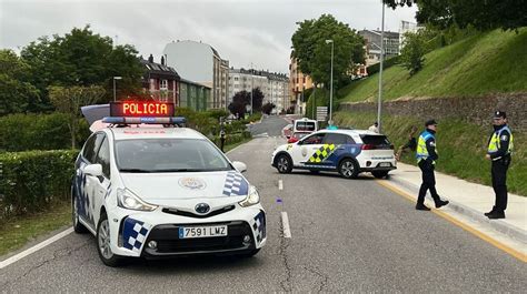 Un Lucense Provoca Un Accidente Tras Empotrar Su Coche Cuadruplicando