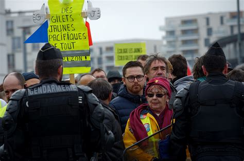 Les Gilets Jaunes Un Mouvement Social In Dit Dans L Histoire De France