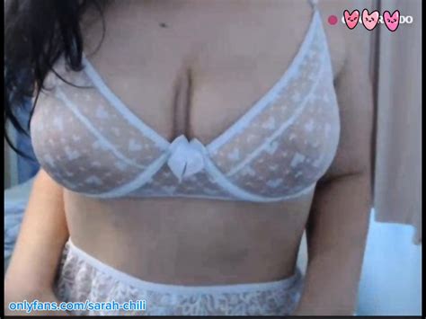 Una Milf Mostrando Su Cuerpo