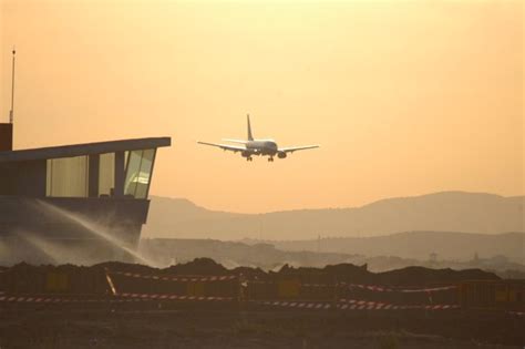 El tráfico aéreo mundial de pasajeros creció un 8 en noviembre