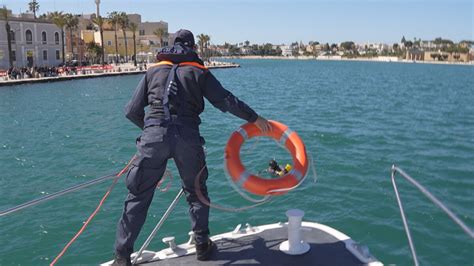 I Droni Per Il Salvataggio In Mare La Simulazione A Brindisi Foto