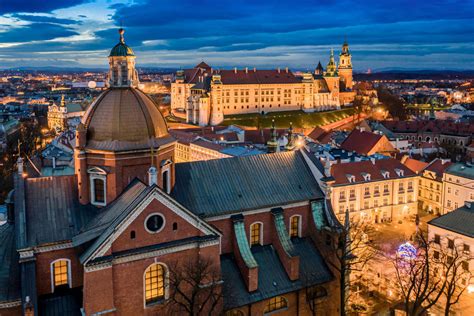 Current time in Poland, Local Time Zone, DST information | Dayspedia