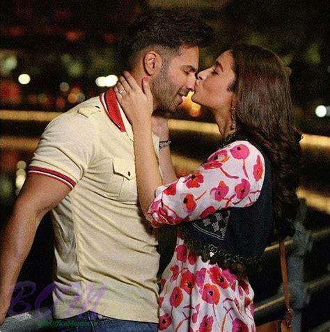 Scene Of Alia Bhatt Kissing Varun Dhawan In Badrinath Ki Dulhania Movie