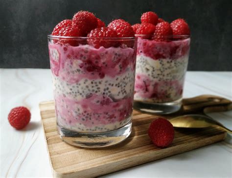 Raspberry Pear Overnight Chia Oats Vegan Easy Veganeasy Org