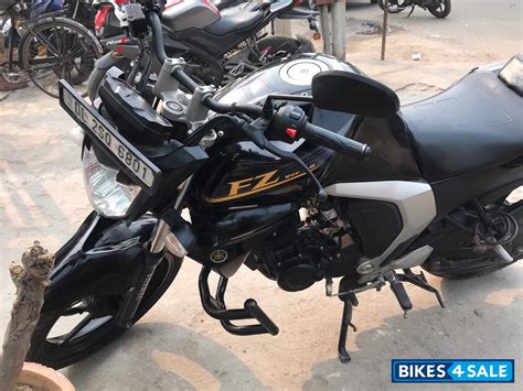 Used 2017 Model Yamaha Fz Fi V2 For Sale In Noida Id 248565 Black Colour Bikes4sale