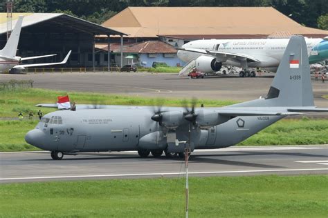 C J Super Hercules Tni Au Tiba Di Indonesia Sejarah Militer Dan