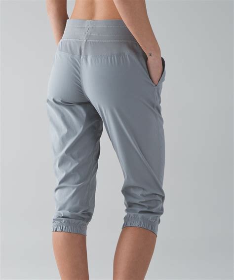 Lululemon Studio Cropped Pants