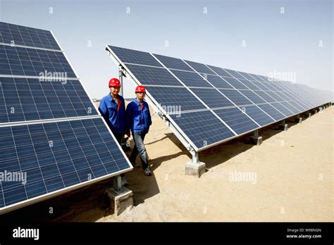 Solar Arrays Gobi Hi Res Stock Photography And Images Alamy