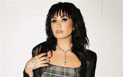 Demi Lovato Releases New Album ‘holy Fvck Gma News Online