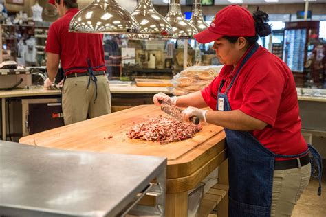 How Buc-ee’s Became Texas’s Most Beloved Road Trip Destination - Eater