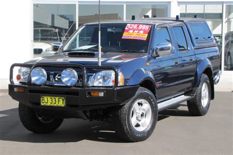 Nissan Navara St R D22 Specifications