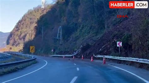 Artvin de heyelan sonucu Kemalpaşa Hopa kara yolu ulaşıma kapandı