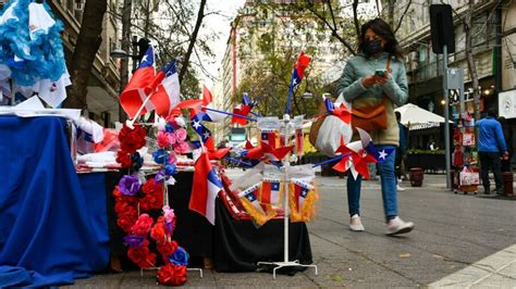 Se acercan las Fiestas Patrias Desde cuándo es obligatorio izar la