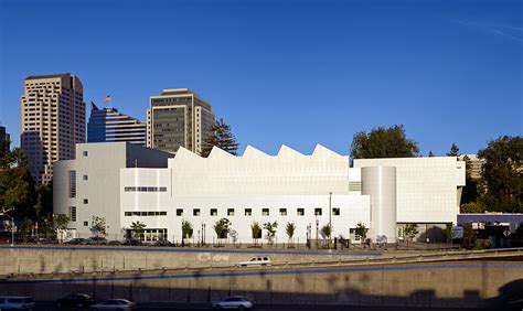 Crocker Art Museum - Gwathmey Siegel Kaufman ArchitectsGwathmey Siegel Kaufman Architects