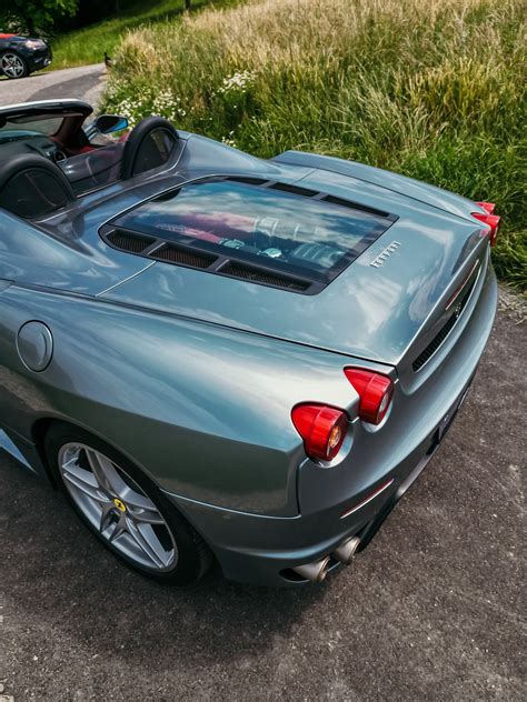 Ferrari F Spider Motovalore