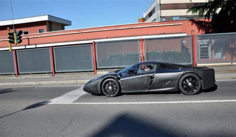 New Ferrari Enzo F70 Spied In Maranello Autoevolution