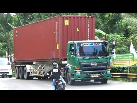 Banyak TRUCK Kontainer Lewat Tikungan Timez Hari Ini Truk Gandengan