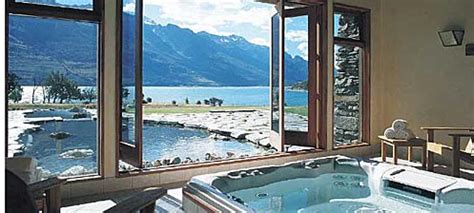 NEW ZEALAND LUXURY LODGES