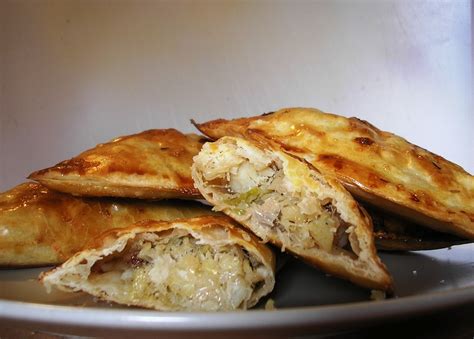 Recetas fáciles para todos Empanadillas de bacalao con pasas