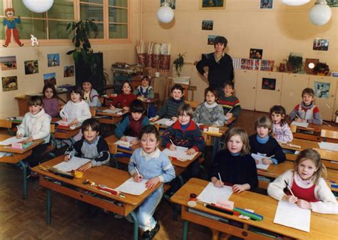 Photo De Classe CP De 1986 Ecole Jehan De Brie Bray Sur Seine