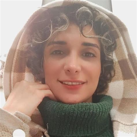 Zahra Ghanbari Zahraghannbari On Threads