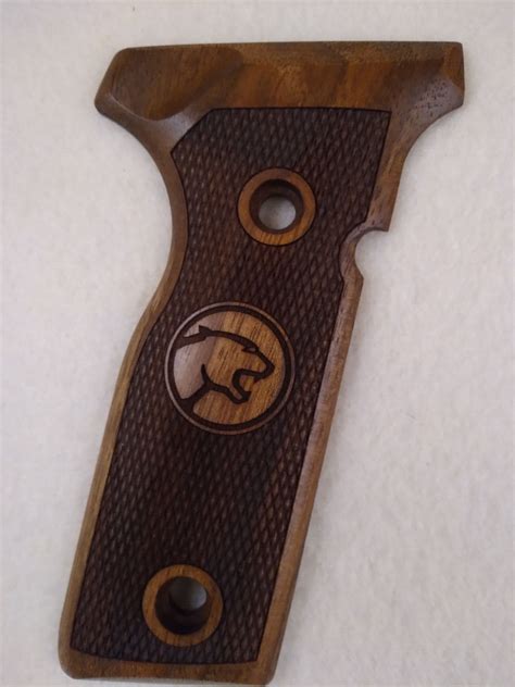 Beretta Cougar Chk Walnut Pistol Grips Wcougrlogos Full