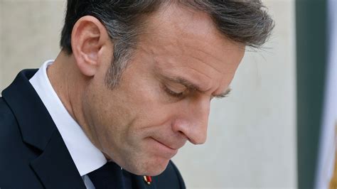 Choix Du Premier Ministre Emmanuel Macron Toujours Au Pied Du Mur