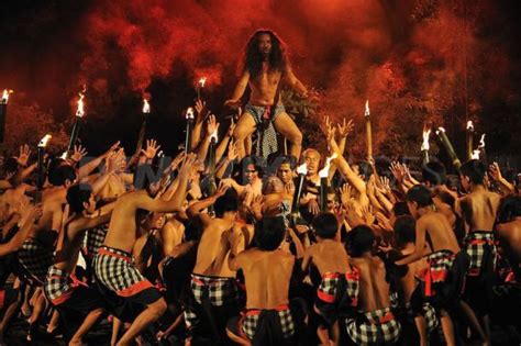 Kebudayaan Bali Dengan Tarian Tradisional Tari Kecak Uluwatu Depost Bali