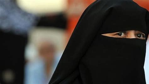 China Bans Burqas In Xinjiang Region Al Arabiya English