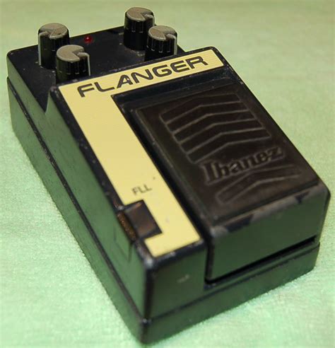 Ibanez Fll Flanger The Same Circuit As The Fl 9 And Swell Flanger