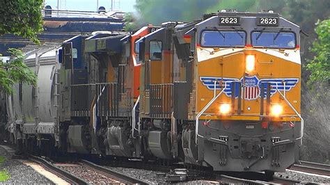 Csx Train Q235 With Union Pacific And Bnsf Leading Youtube