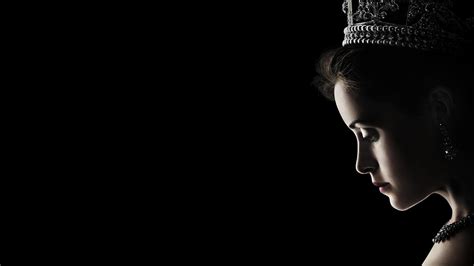 The Crown Background / The Crown Fans Call Out Blunder With Emma Corrin ...