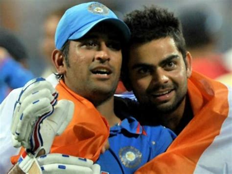 Virat Kohli With Dhoni